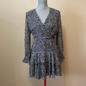 📌Dynamite mini dress